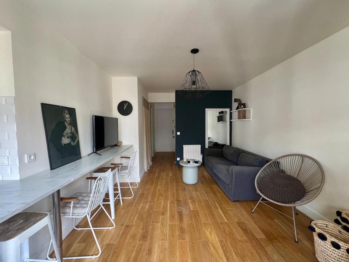 Aux Batignolles - Le Cocon Parisien - 28mb Bis Appartement